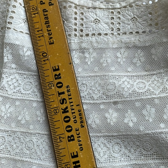 Antique Edwardian/Victorian patterned lace for skirt/dress hem - Picture 9 of 12